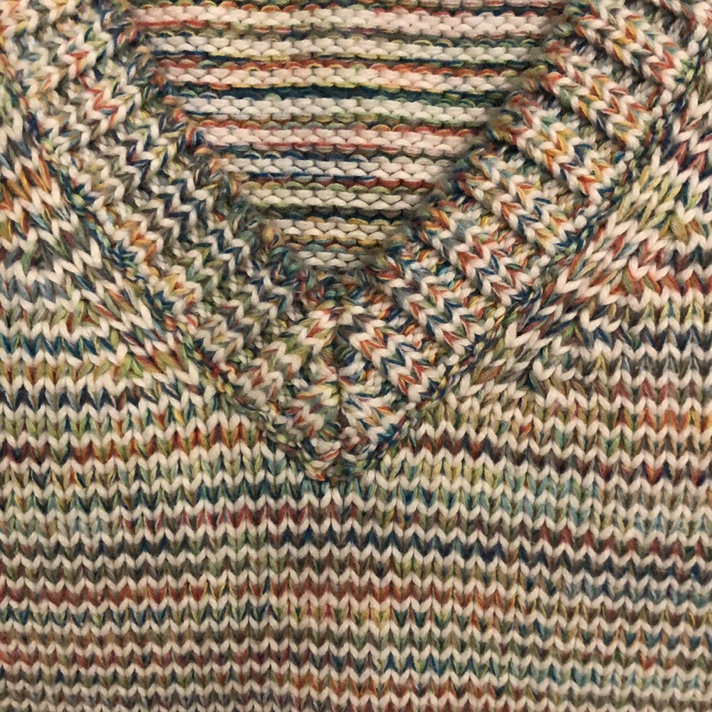 Perry Ellis v-neck sweater